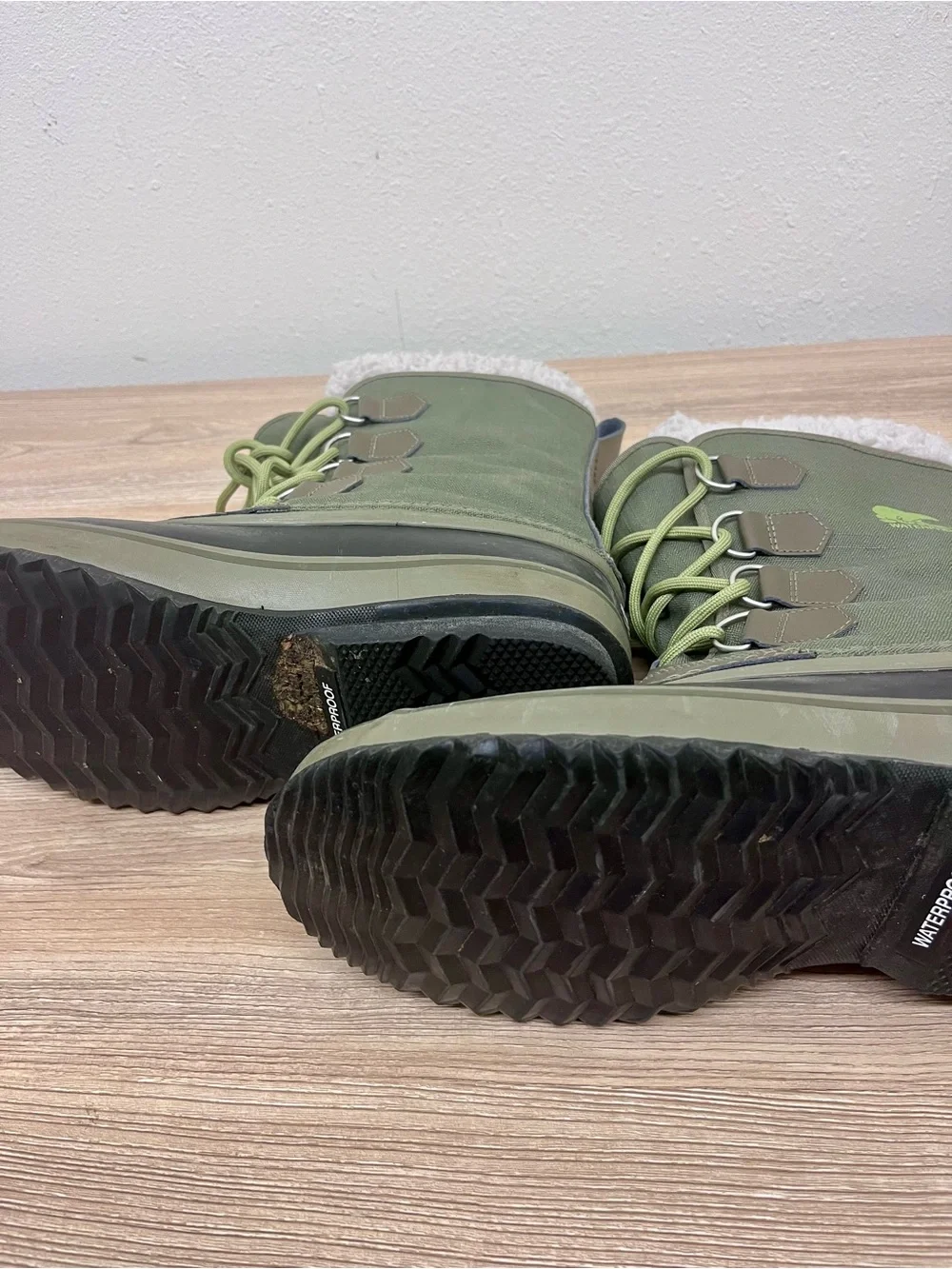 Sorel Green PAC Nylon Winter Boots Men’s Size 10.5